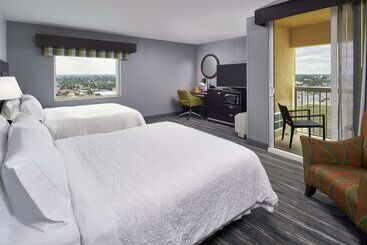 هتل Hampton Inn Daytona Beach/beachfront