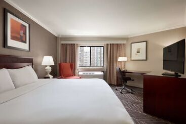 هتل Hilton Arlington