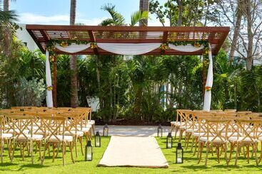 هتل Hilton Garden Inn Key West / The Keys Collection
