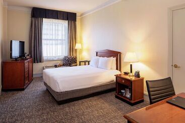 هتل Hilton Cincinnati Netherland Plaza
