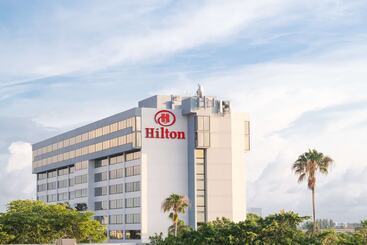 هتل Hilton Palm Beach Pbi