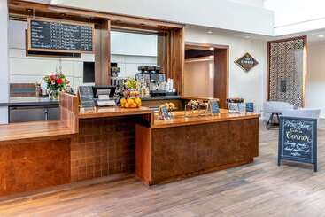 هتل Hilton Pasadena