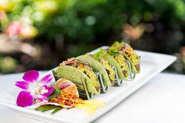 هتل Hilton Waikiki Beach Resort & Spa