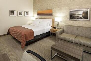 Iris Hotel Cape Cod