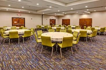 هتل Holiday Inn Express Louisville Airport Expo Center, An Ihg