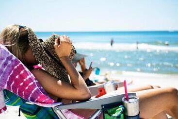 Holiday Inn Express Newport Beach, An Ihg - Newport Beach