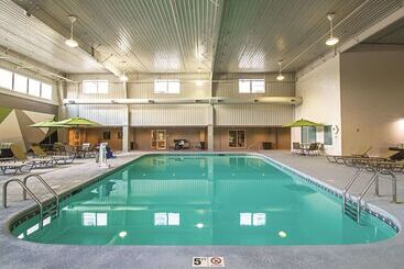 هتل La Quinta By Wyndham Cincinnati Sharonville