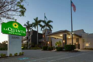 هتل La Quinta By Wyndham Ft. Myers   Sanibel Gateway