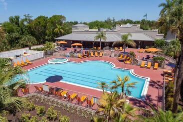 هتل La Quinta By Wyndham Ft. Myers   Sanibel Gateway