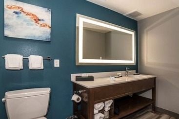 هتل La Quinta By Wyndham Ft. Myers   Sanibel Gateway