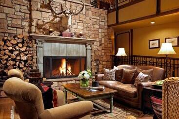 هتل L'Auberge de Sedona