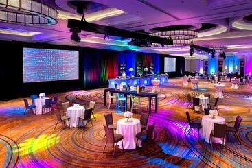 هتل Newark Liberty International Airport Marriott