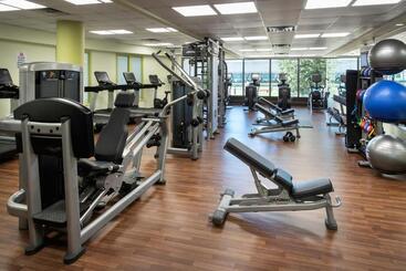 هتل Newark Liberty International Airport Marriott
