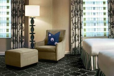 هتل Palmer House A Hilton