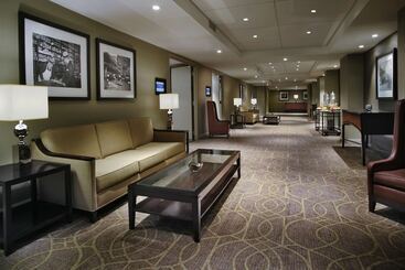 هتل Palmer House A Hilton
