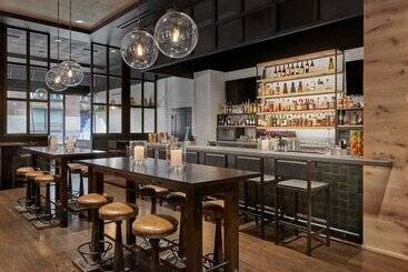 هتل Phillips Kansas City Curio Collection By Hilton