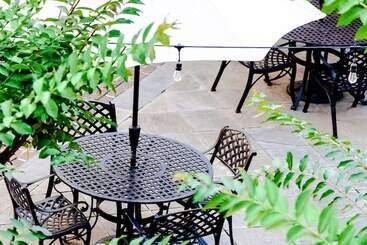 هتل Planters Inn  Charleston