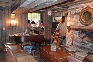هتل Planters Inn On Reynolds Square