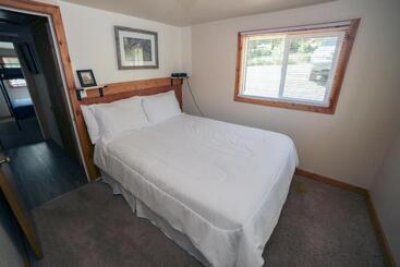 هتل Ponderosa Lodge
