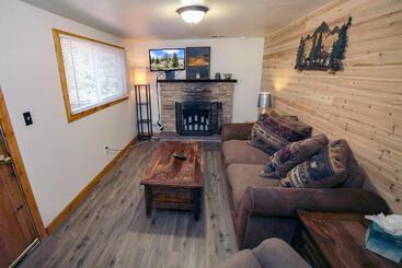 هتل Ponderosa Lodge