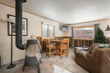 هتل Ponderosa Lodge