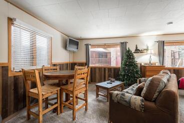 هتل Ponderosa Lodge