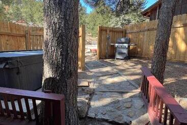 هتل Ponderosa Lodge