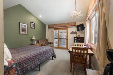 هتل Ponderosa Lodge