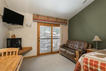 هتل Ponderosa Lodge