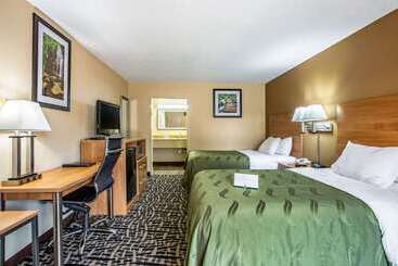 هتل Quality Inn