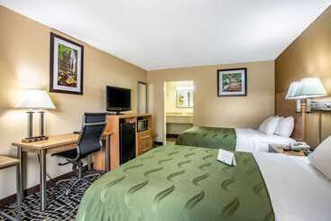 هتل Quality Inn
