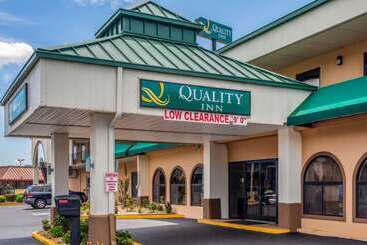 هتل Quality Inn