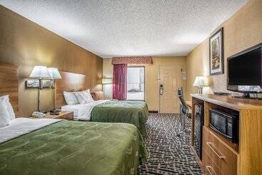 هتل Quality Inn