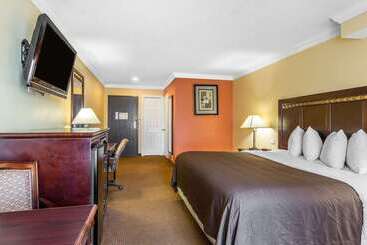 هتل Quality Inn & Suites Bell Gardenslos Angeles