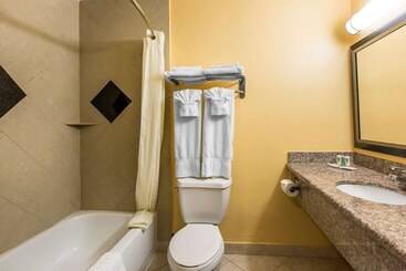هتل Quality Inn & Suites Bell Gardenslos Angeles