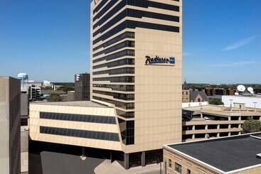 ホテル Radisson Blu  Fargo