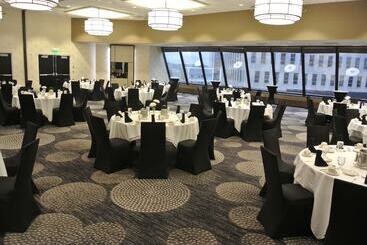 ホテル Radisson Blu  Fargo