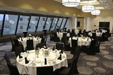 هتل Radisson Blu Fargo