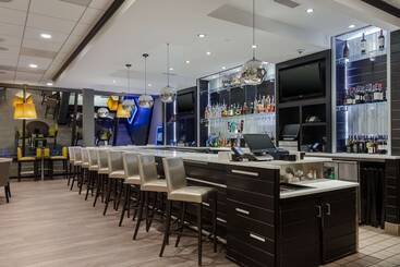 ホテル Radisson Blu  Fargo