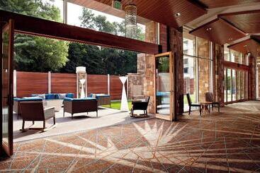 هتل Raleigh Marriott Crabtree Valley