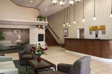 هتل Ramada By Wyndham Del Rio