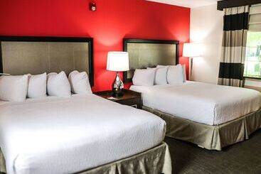 هتل Ramada By Wyndham Del Rio
