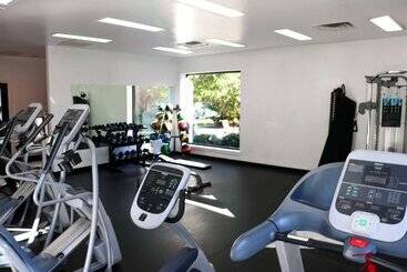 هتل Ramada By Wyndham Del Rio