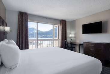 هتل Ramada By Wyndham Juneau
