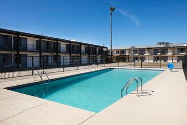 هتل Red Lion Inn & Suites Tucson Downtown