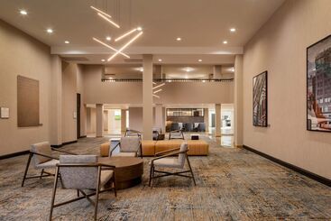 هتل Sheraton Detroit Metro Airport