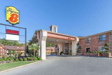 هتل Super 8 By Wyndham Tyler Tx