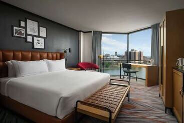 هتل The Landing At Hampton Marina, Tapestry Collection By Hilton