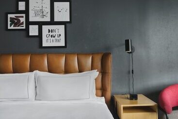 هتل The Landing At Hampton Marina, Tapestry Collection By Hilton