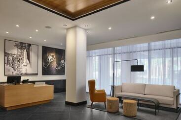 هتل The Landing At Hampton Marina, Tapestry Collection By Hilton